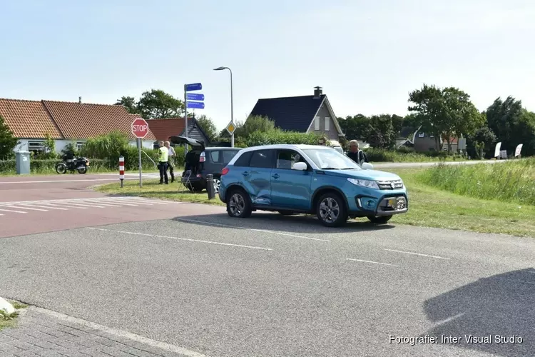 File op Texel na ongeluk tussen motorfiets en auto