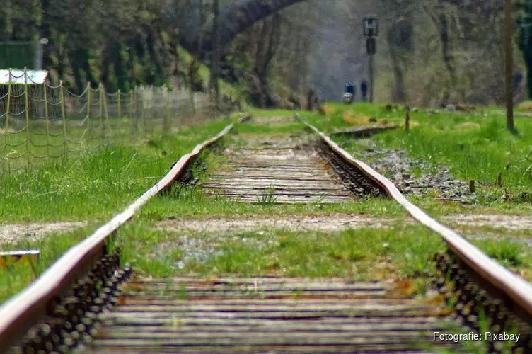 ProRail gaat onbewaakte overwegen blokkeren met betonblokken