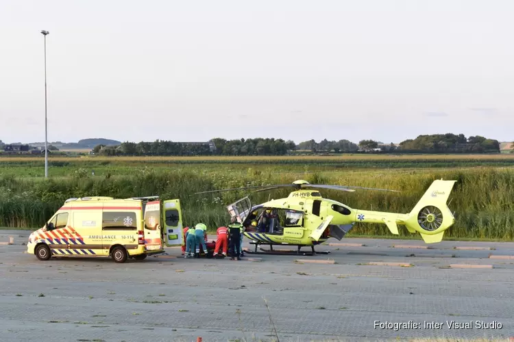 Wielrenner opgehaald door traumahelikopter
