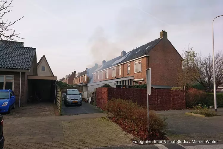 Schutting in brand door vuurwerk