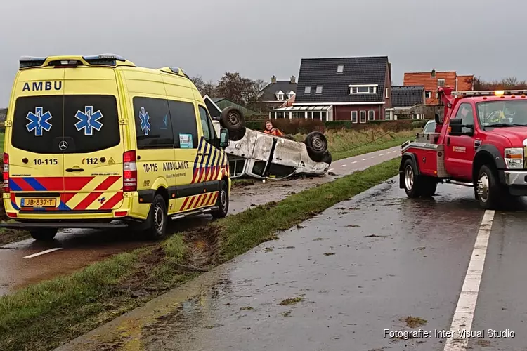 Auto over de kop