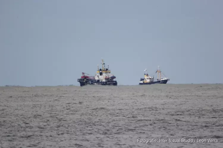 Berging gezonken kotter langs kust Texel begonnen