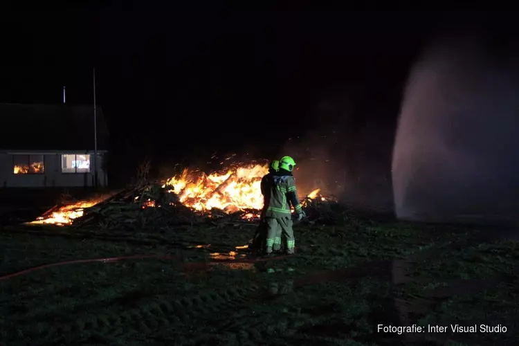 Fikse brand in Oosterend